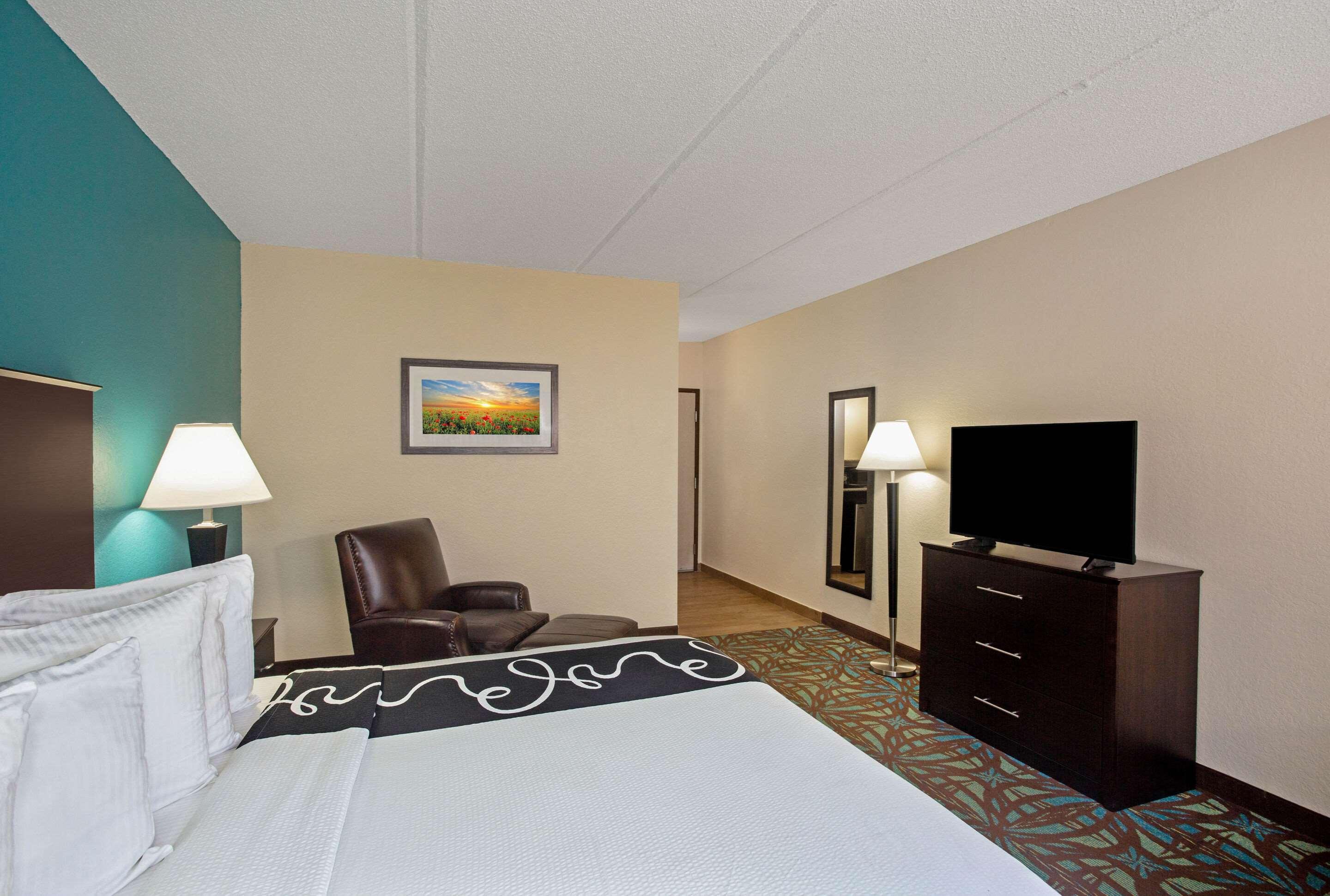 Hotel Comfort & I75 The Meadows